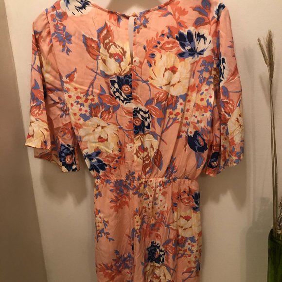 Romper - Picture 2 of 3